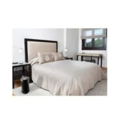 Honeywell Hepa Tower Air Purifier 9 Honeywell Hepa Tower Air Purifier -Air Conditioners 255672 LifestyleImage UNI Lg